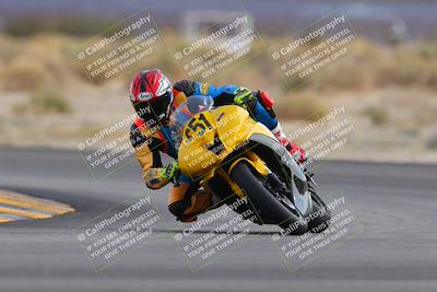 media/Dec-17-2022-SoCal Trackdays (Sat) [[224abd9271]]/Turn 16 (210pm)/